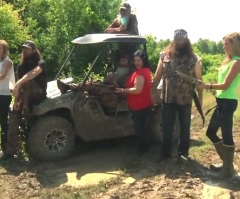 16 Must-See Photos of Behind the Scenes of Duck Dynasty With Robertson Family