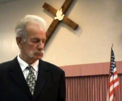 Arrested Pastor Terry Jones Claims He Was Set Up by Police: 'I Thought They Were Going to Help Us' in Quran Burning Protest