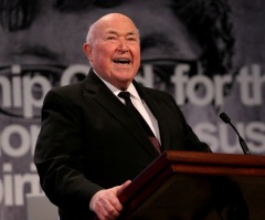 Pastor Chuck Smith Dies of Cancer at 86; Jesus Movement Leader Remembered Fondly