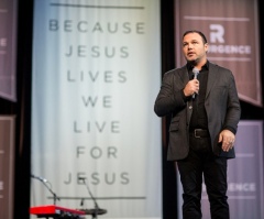 Mark Driscoll Takes Swipe at Barack Obama's Questionable Faith; Says Presidency a Sign 'Christians' Days Are Getting Darker'