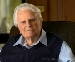 Evangelist Billy Graham to Preach Offense of 'The Cross' in Last Message to America