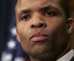 Rick Warren Visits Jesse Jackson Jr. in Prison: 'We Just Want to Love on Him and Pray With Him'