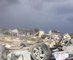 Man Recites Lord's Prayer as Tornado Wrecks Neighborhood