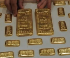 $1.1 Million in Gold Bars Found in Plane's Bathroom Toilet