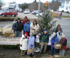 Atheists Make 'Natural Christmas Tree' Float for Local Christmas Parade