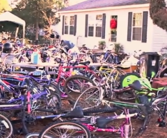 Man Who Gives Away Bicycles to Kids Every Christmas is Robbed of 100 Bikes; See His Reaction After $500 Donation (VIDEO)