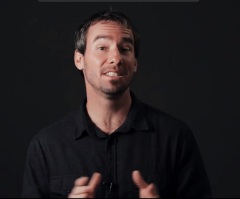 Homosexuality 'Not an Issue to Be Wrestled With But a People to Love,' Says Professor