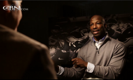 Grandmother's Faith Led NFL Star Jason Avant From Drug Dealing to Jesus Christ
