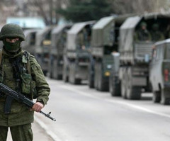 100,000 Russian Troops Reportedly Surround Ukraine Border; Obama Urges Them to Move Back