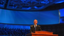 Pastor Robert Jeffress Says Jesus Christ's Resurrection Is Good News for People of All Faiths