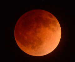 Rick Warren: Posting Blood Moon Photo on Facebook Had Nothing to Do with End Times