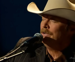 Watch Country Star Alan Jackson Perform This Moving Rendition of 'The Old Rugged Cross' (VIDEO)