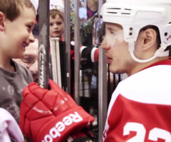 Hockey Player Jordin Tootoo Makes a Young Fan's Day - See the Boy's Priceless Reaction (VIDEO)