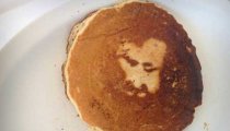 Jesus' Face on a Pancake? Good Friday Miracle, Says Woman (PHOTO)