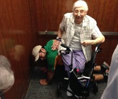 College Student Serves Elderly Lady Stuck on Elevator in the Most Kind and Humble Way
