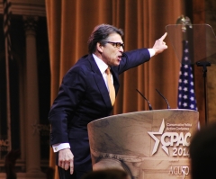 Texas Governor Rick Perry Baptized in Texas River