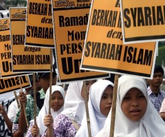 Woman, Gang-Raped By 8, Now to Receive Caning Under Indonesia Sharia Law
