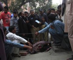 Pregnant Pakistani Woman Stoned to Death by Family Members for Marrying for Love