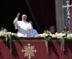 Pope Francis to Childless Married Couples: Don't Just Have Pets - Have Kids