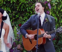 This Couple Surprised Wedding Guests by Sharing Their Vows in the Most Wonderful Way (VIDEO)