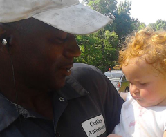 Reformed Drug Convict Saves Baby on Highway, Comforts Her in the Most Wonderful Way (VIDEO)