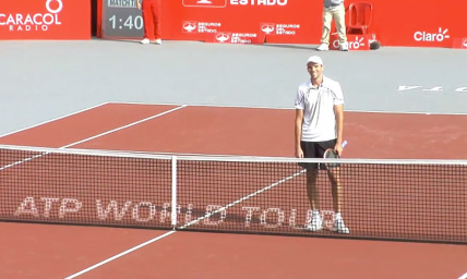 See the Hilarious Way the Loser of This Tennis Match Congratulated the Much Taller Winner