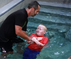 Perry Noble's South Carolina Megachurch Celebrates Nearly 300 Baptisms on Sunday