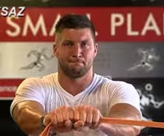 Tim Tebow Training for NFL Comeback Possibility; Holds onto Faith Amid Uncertainty