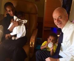 Free at Last: Christian Mother Meriam Ibrahim Meets Pope Francis After Escaping Death for Her Faith in Sudan (Watch)