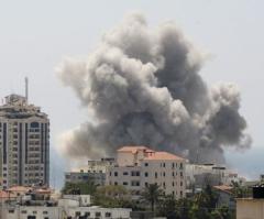 UN Demands 'Immediate and Unconditional' Gaza Cease-Fire as Death Toll Tops 1,000; Obama Backs Israel in Netanyahu Phone Call