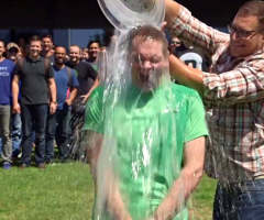 TD Jakes, Perry Noble, Nick Vujicic and Jentezen Franklin Accept ALS 'Ice Bucket Challenge,' Call Out Rick Warren, Ed Young and Joel Osteen