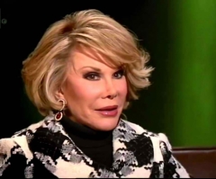 Joan Rivers Dies; Celebrities Flood Twitter in Mourning