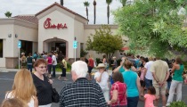 S. Truett Cathy, Founder of Chick-fil-A, Dies at 93