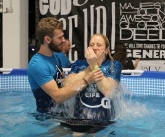 NewSpring Megachurch Celebrates 2,335 Baptisms During Sunday Services