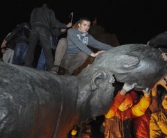 Pro-Russian Rebels Kill 12 in Ukraine Despite Ceasefire