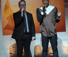 Lecrae Hosts Dove Awards Alongside MercyMe's Bart Millard, Rapper Duets with Natalie Grant