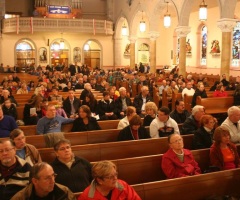 Got Empty Church Pews? 'Mass Mob' Brings 1,000 Congregants to Pack Houses of Worship