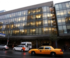 Ebola Hits New York City; Manhattan Doctor Craig Spencer Falls Ill After Treating Ebola Patients in West Africa