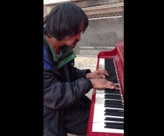 No One Expected This Homeless Man to Do This When He Stepped Up to The Piano – WOW! (VIDEO)