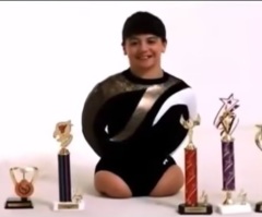 Amazing Gymnast With No Legs Finds Her Famous Long-Lost Sister – She Never Says 'I Can't'