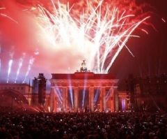 Over 1 Millions Germans Mark 25th Anniversary of Fall of Berlin Wall, End of Cold War