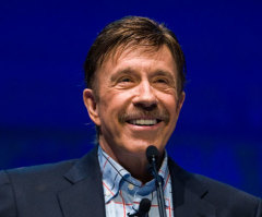Chuck Norris Targets Obama for 'Religious Neutering;' Actor Dares President to Mention God This Thanksgiving