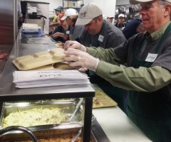 'Black Friday' Vs. 'Bless Friday': Counterculture Churches Urge Members to Serve Homeless, Give to Charity Instead of Shopping