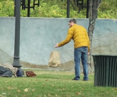 Kind-Hearted Man Commits Random Acts of Kindness for Homeless People