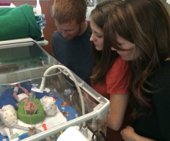 'My Five Wives' Star Welcomes Micro-Preemie; Family Holds Onto Faith, Prayer
