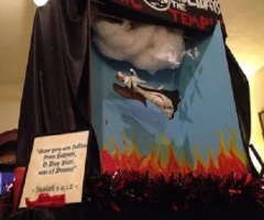 Christian Woman Says She's 'Sorry' but Had to Destroy Satanic Display Next to Nativity Scene at Florida Capitol