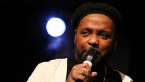 Gospel Music Legend Andrae Crouch Dies at 72 After Suffering Heart Attack