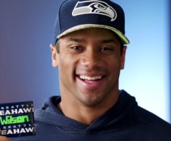 Russell Wilson Receives a Special Wallet From an 11-Year-Old Girl in the Hospital