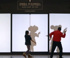 Shoppers at the Mall Get an Epic Disney Surprise – Get Ready to Smile!