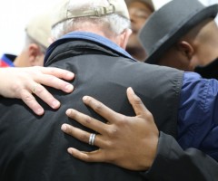 Billy Graham Rapid Response Team Shares Prayer, Time With Community of Ferguson After Police Shooting